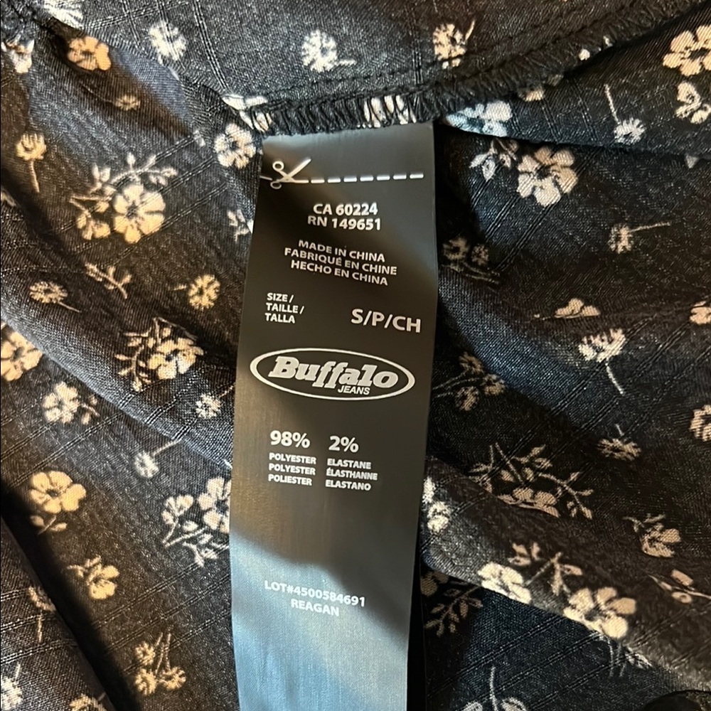 Buffalo Women’s Size Small Petite Black Botanical Floral Long Sleeve Dress New - Picture 7 of 9